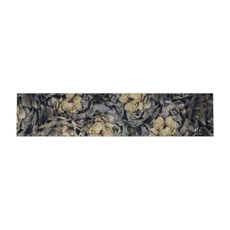 Garden Glory Artichoke Table Runner